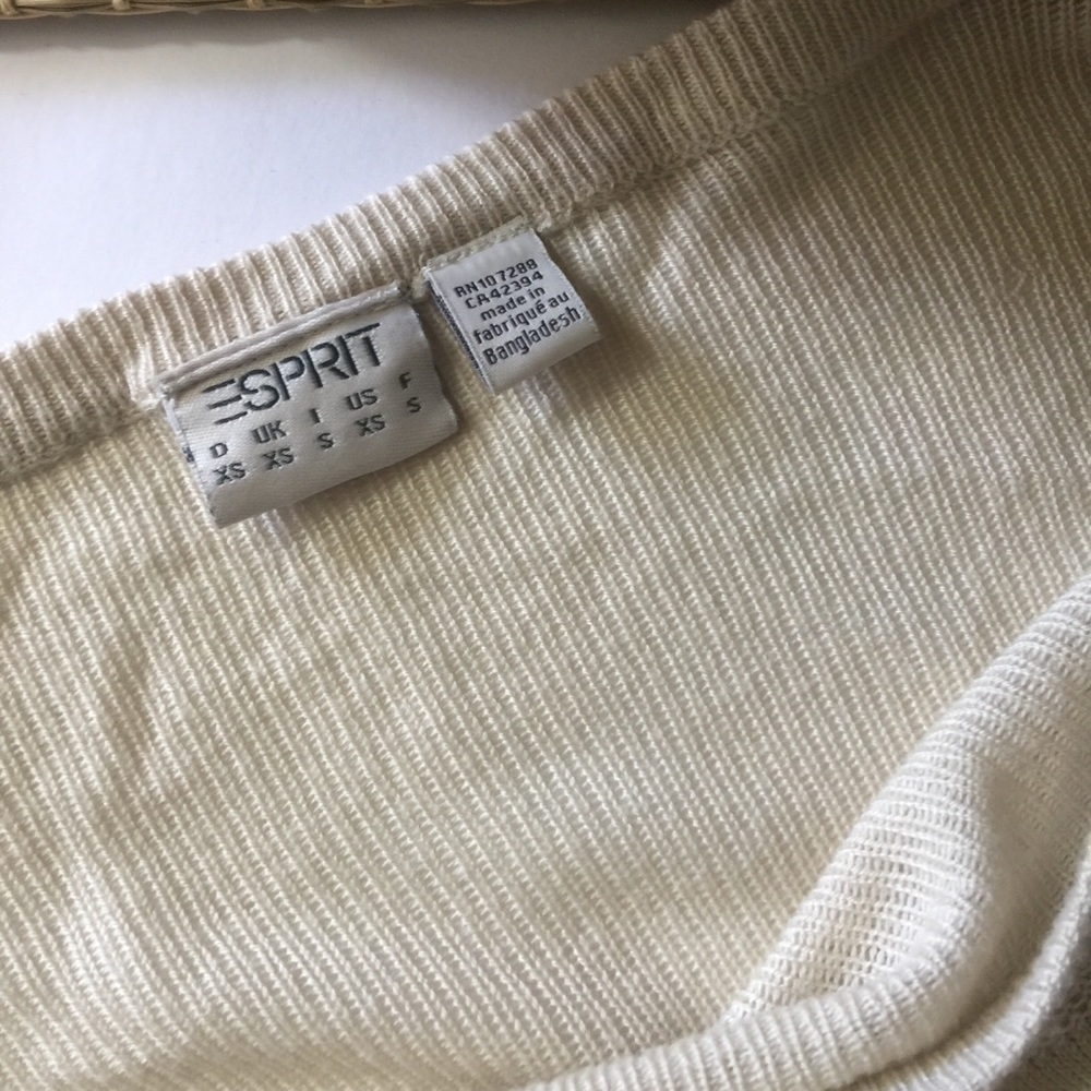 5 for $25🌻 Esprit soft cream light sweater - Picture 6 of 7